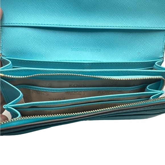 MICHAEL KORS Aqua / Blue Wallet - Picture 8 of 9